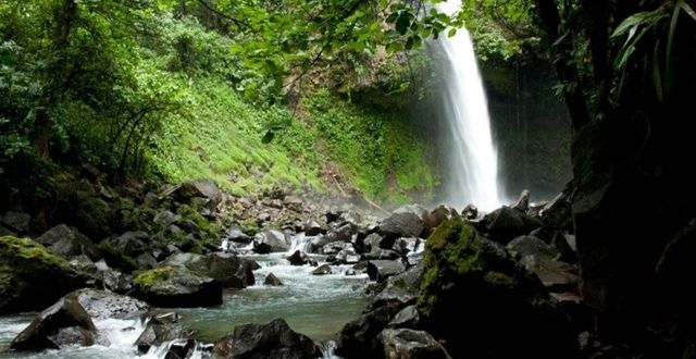 La Fortuna Waterfall på Costa Rica