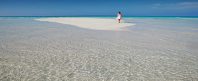 maldiverna-kuramathi-sand-hav-sandbank