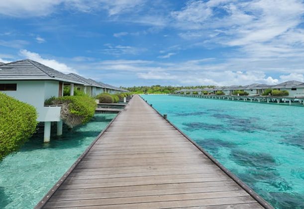 maldiverna-sun-island-resort-vatten-villa-bryggvilla
