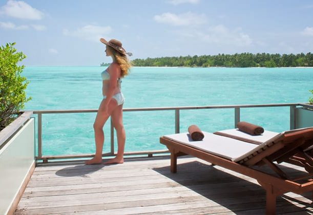 maldiverna-sun-island-resort-vattenvilla-med-direkt-nedstigning-till-revet