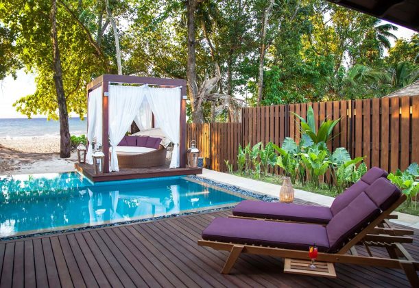 seychellerna-mahe-the-h-hotell-resort-pool-terrace